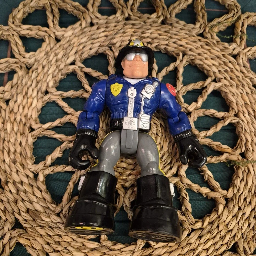 ✅Fisher Price Rescue Heroes Willy Stop Police Officer Action Figure 6#️⃣28